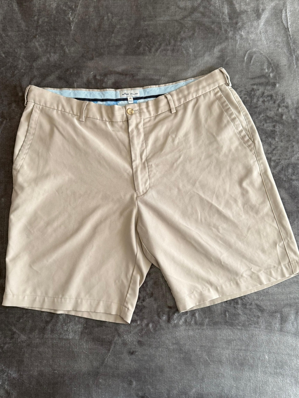 Peter Millar Khaki Golf Shorts Size 38 Classic Fit Lightweight Casual